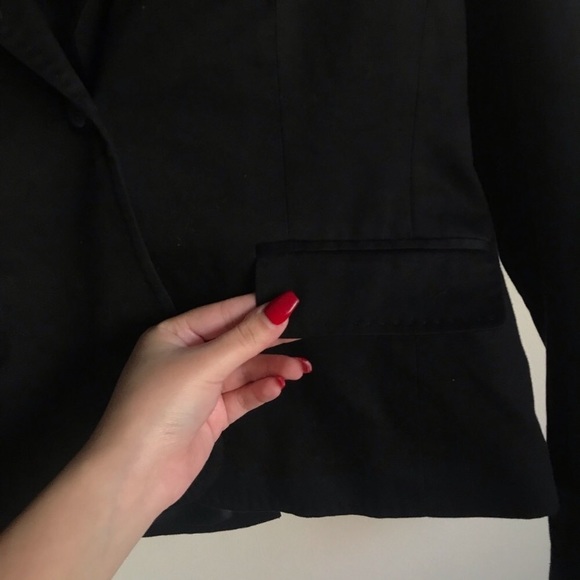 SOLD Women’s Nine West Black Blazer ✨ - Picture 7 of 8